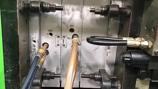 플라스틱 사출 금형 사출 성형 자동차 부품 자동차 부품 액세서리 의료 항공 우주 가정용품용 보조 사출 성형 부품